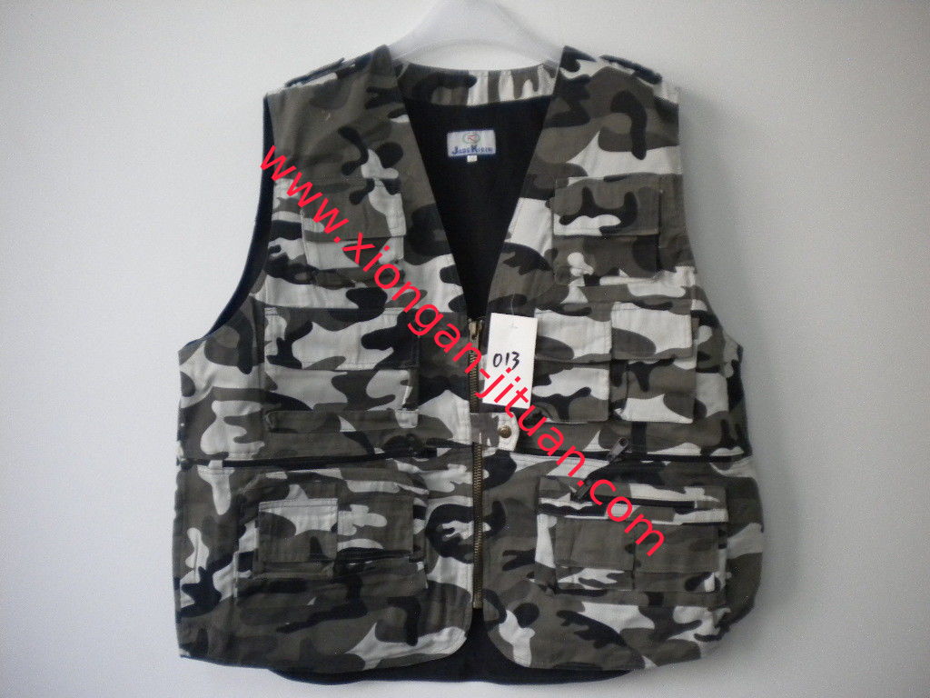 vest, mens waistcoat, camouflage in T/C 80/20 fabric, fishing vest, fishing waistcoat, casual vest, casual waist coat